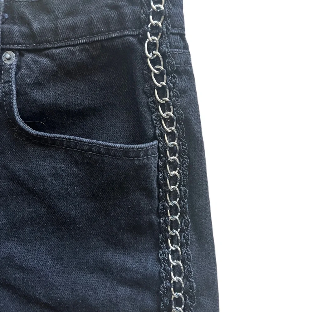 Carmar Titania High Rise Shorts Black with Chains - size 25 - Picture 3 of 6